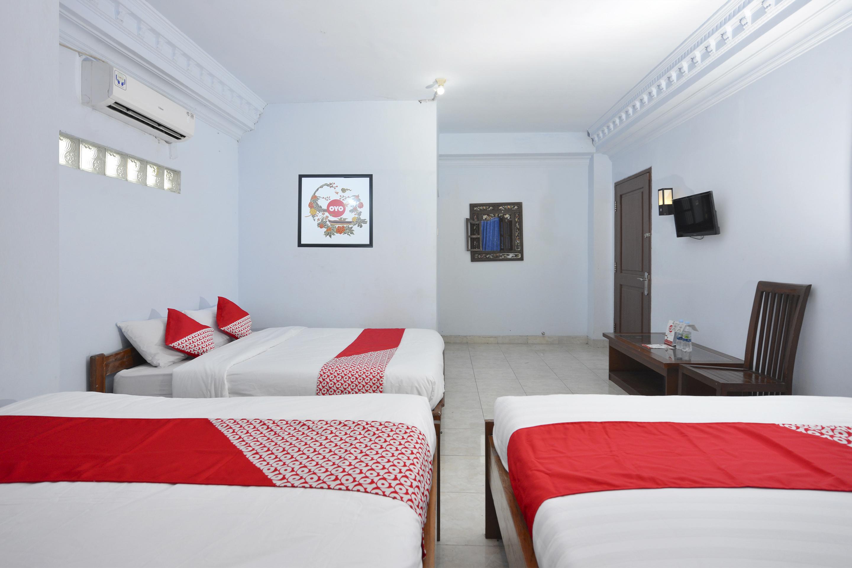 Oyo 586 Hotel Wijaya Kalasan Eksteriør billede