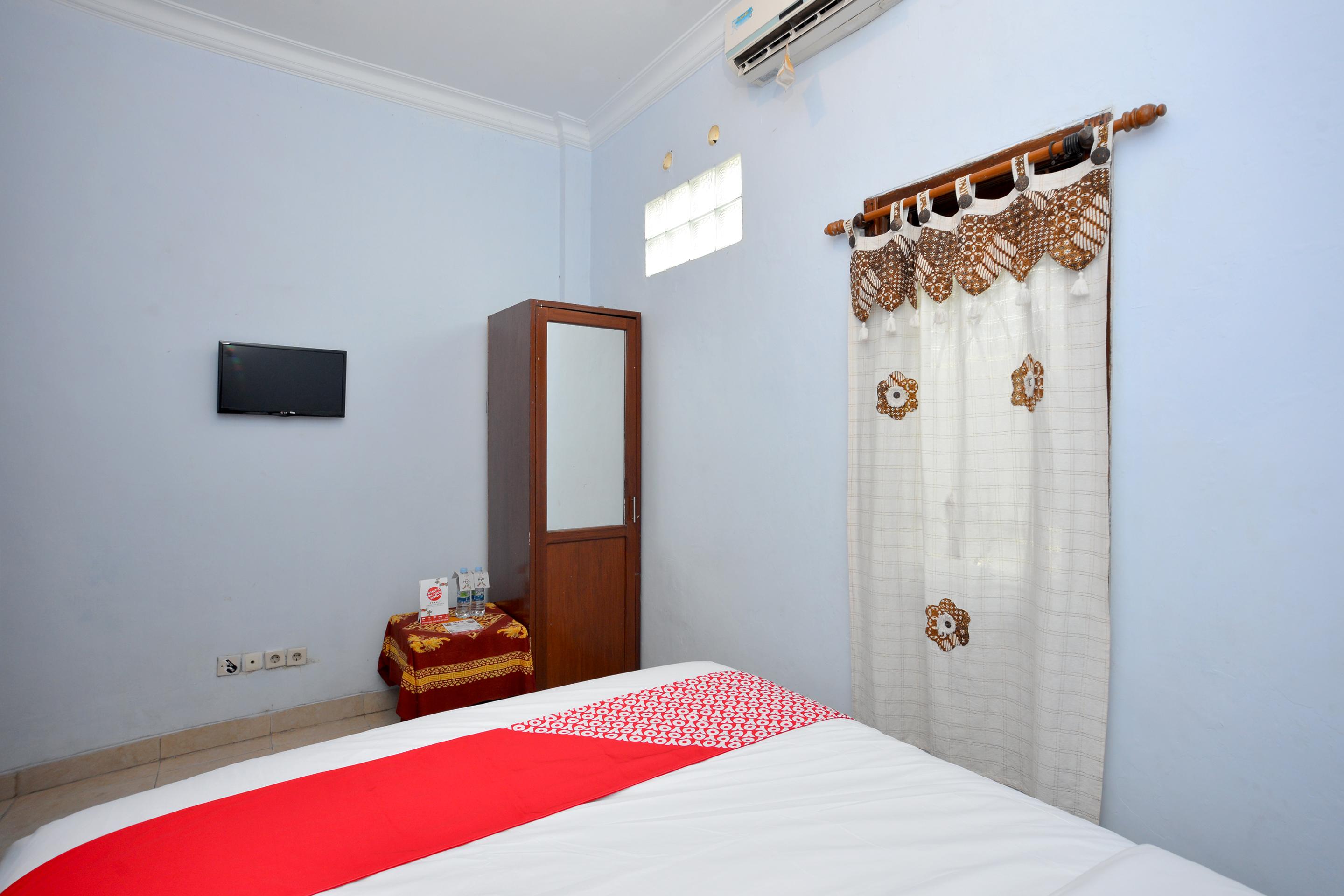 Oyo 586 Hotel Wijaya Kalasan Eksteriør billede