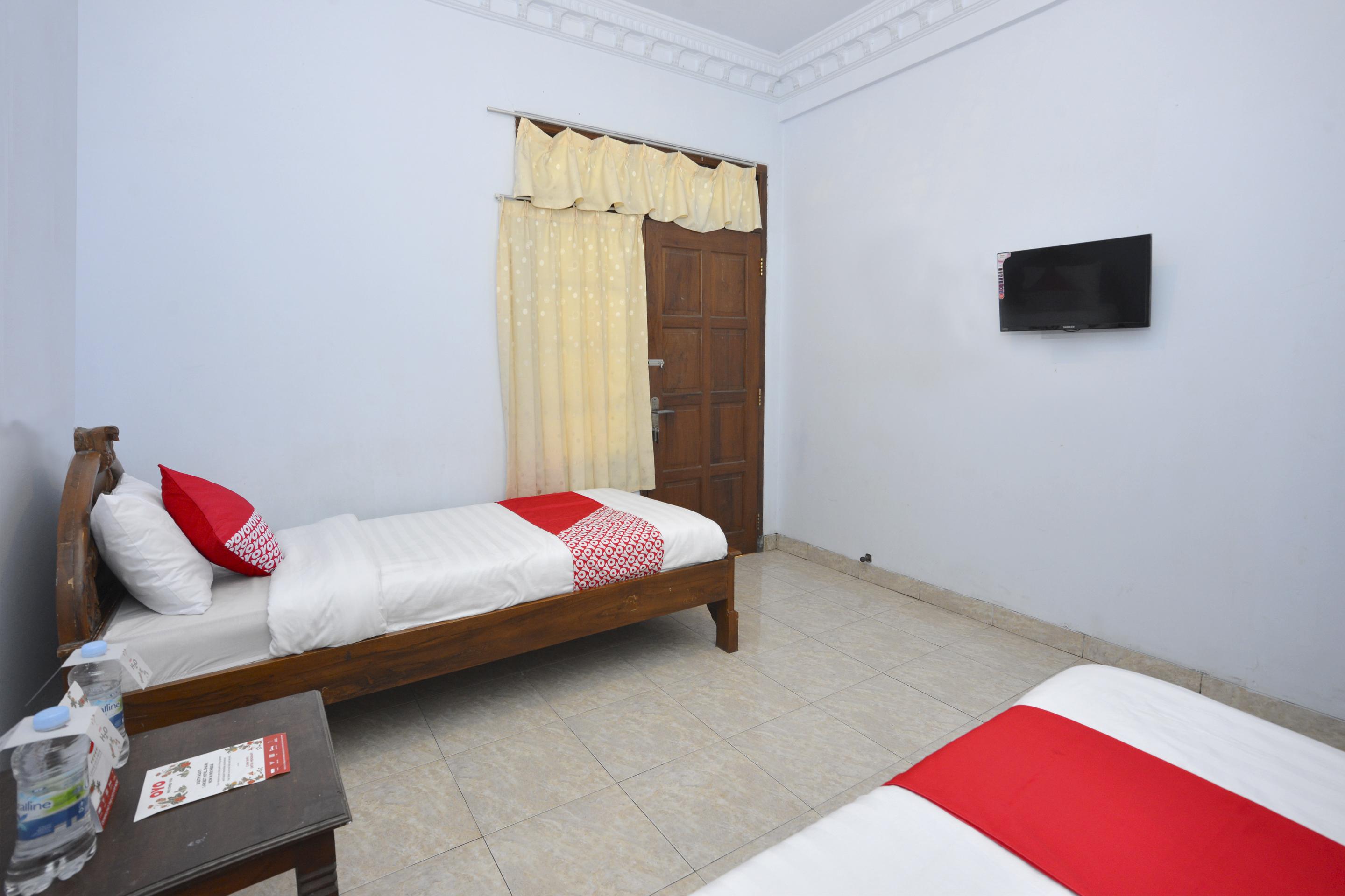 Oyo 586 Hotel Wijaya Kalasan Eksteriør billede